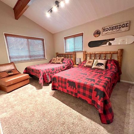 ビッグ・ベアー・レイク Chalet Monterey W/Hot Tub - Big Decks/Bbqヴィラ エクステリア 写真