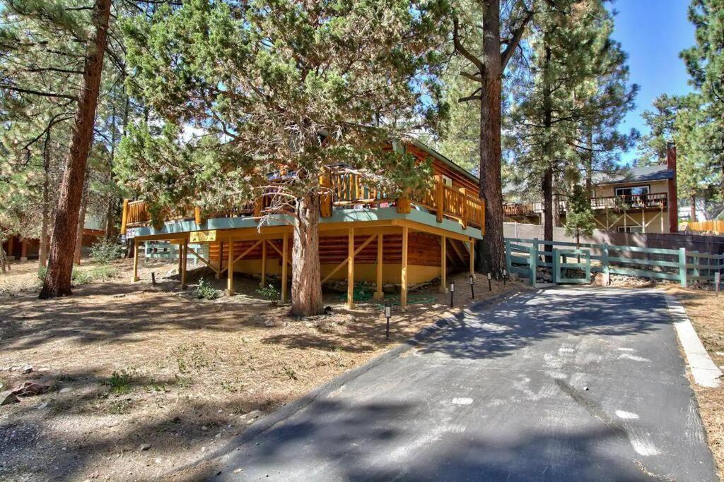 ビッグ・ベアー・レイク Chalet Monterey W/Hot Tub - Big Decks/Bbqヴィラ エクステリア 写真