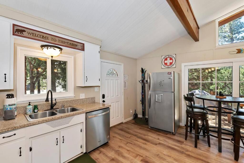 ビッグ・ベアー・レイク Chalet Monterey W/Hot Tub - Big Decks/Bbqヴィラ エクステリア 写真