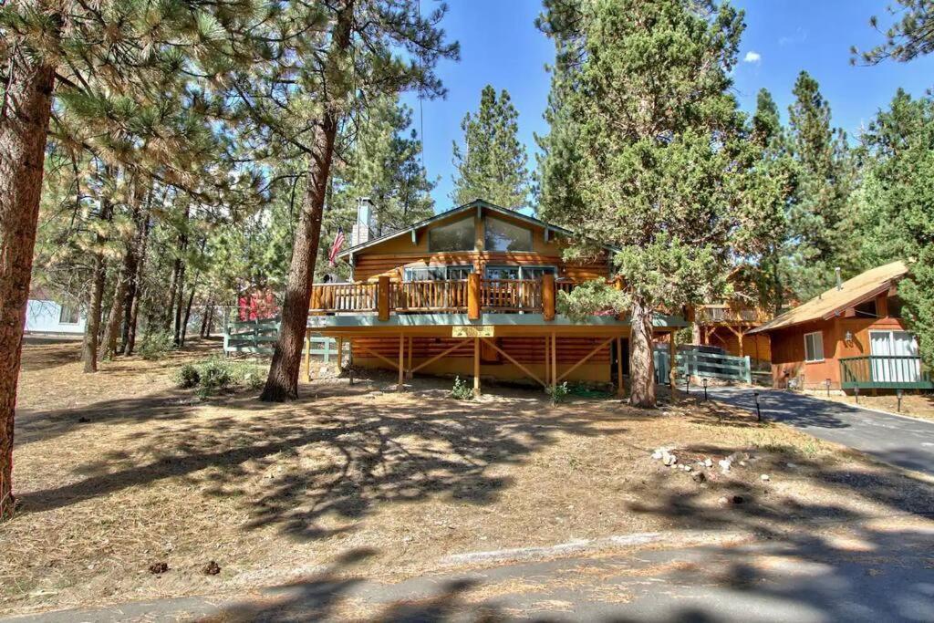ビッグ・ベアー・レイク Chalet Monterey W/Hot Tub - Big Decks/Bbqヴィラ エクステリア 写真