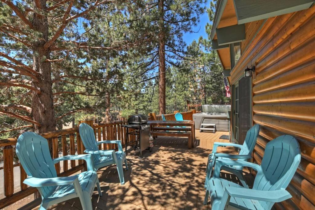 ビッグ・ベアー・レイク Chalet Monterey W/Hot Tub - Big Decks/Bbqヴィラ エクステリア 写真