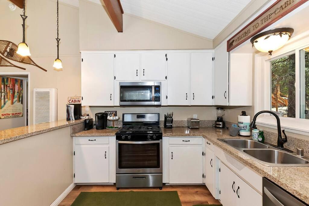 ビッグ・ベアー・レイク Chalet Monterey W/Hot Tub - Big Decks/Bbqヴィラ エクステリア 写真