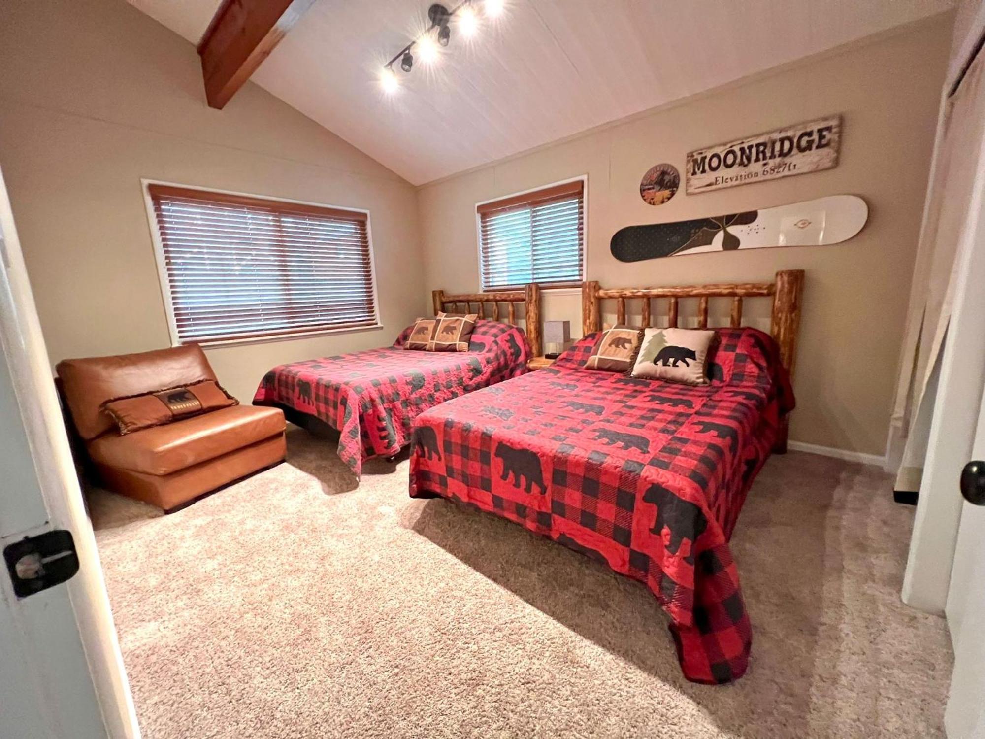 ビッグ・ベアー・レイク Chalet Monterey W/Hot Tub - Big Decks/Bbqヴィラ エクステリア 写真